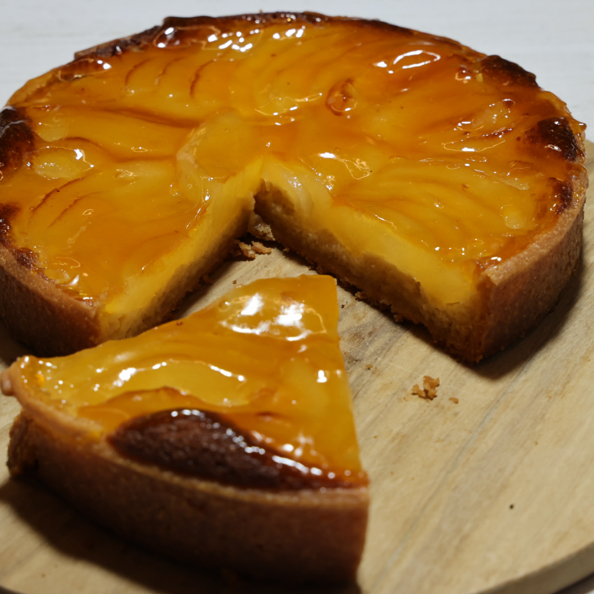 ラフランスのタルト15cm（発送対応）